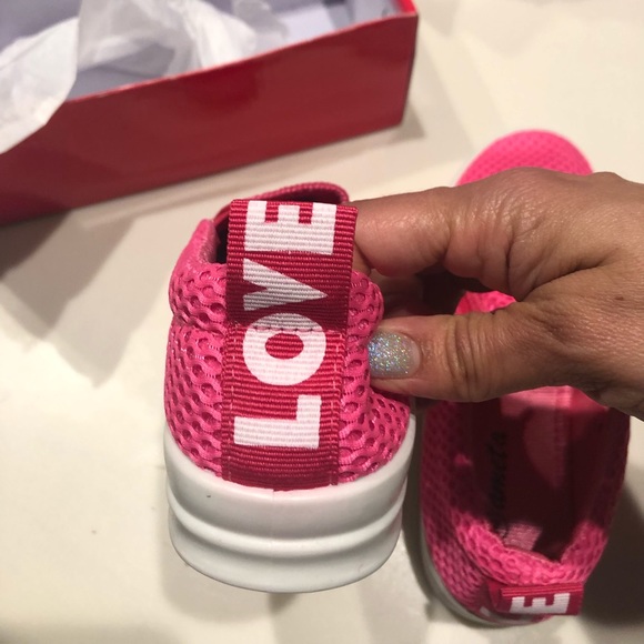 Fuchsia ‘Love’ Star slip-on sneaker - Picture 2 of 6